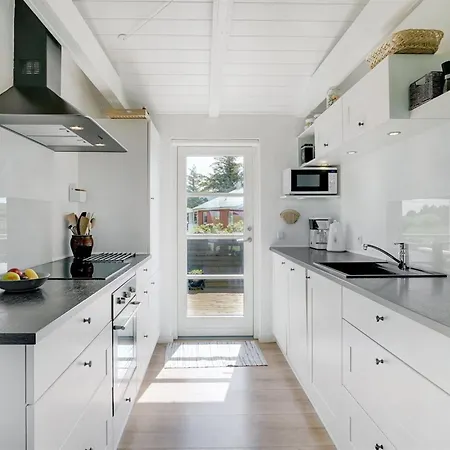 Dom wakacyjny Ortwin - 300m From The Sea By Interhome *