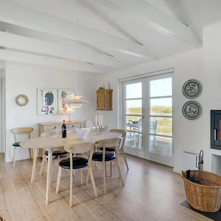 Ortwin - 300m From The Sea By Interhome Lakolk