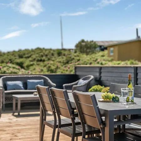Ortwin - 300m From The Sea By Interhome Lakolk